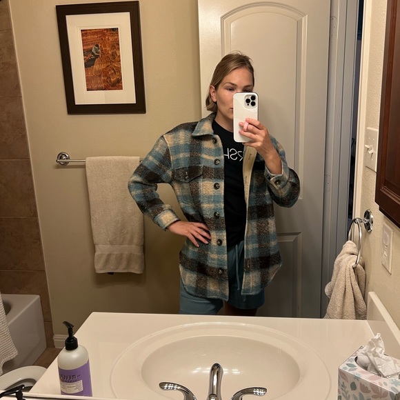 The Ganna Wilfred Free thick wool flannel - Picture 4 of 4